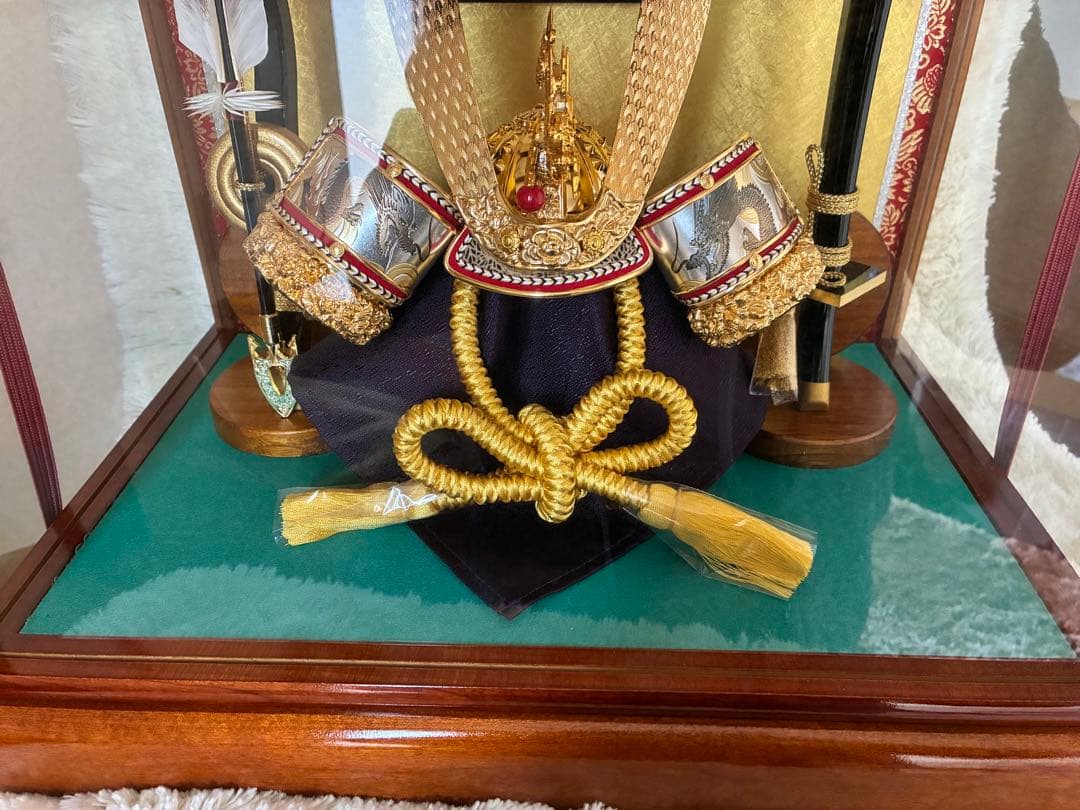 34‼️美品❗️ 兜飾りと雛人形　まとめ売りガラスケース入り