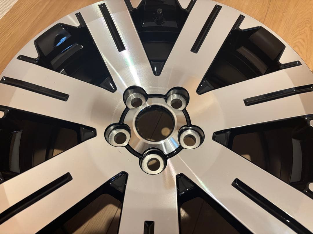 三菱 デリカD:5 純正ホイール 18インチ 1本 新車外し タイヤ無