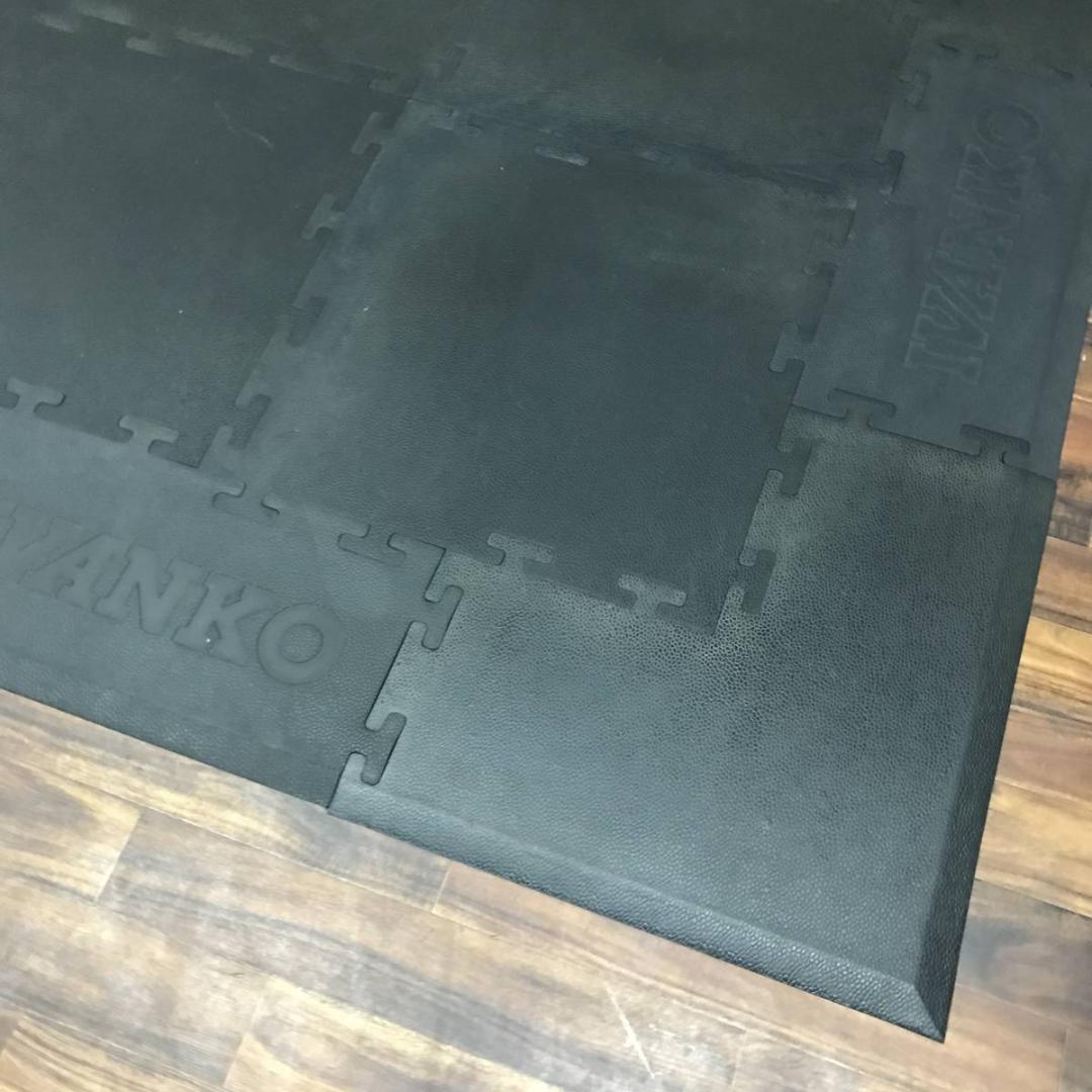 ひろかず送料込みに変更　ivanko イヴァンコ ラバー マット