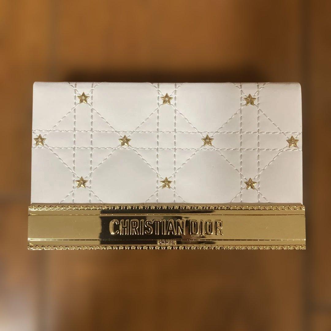 DIOR クチュールアイパレット　ホリデーコレクション2025限定品　専用袋付き