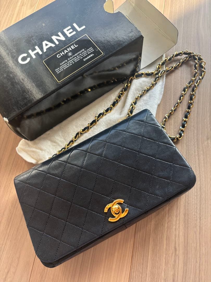 専用　シャネル　マトラッセ　ショルダーバッグ　ヴィンテージ　フルフラップ
