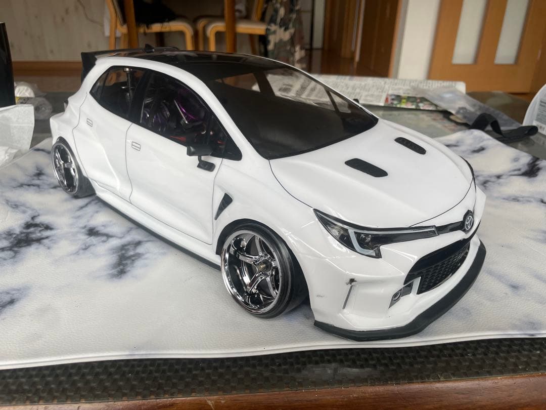 トヨタ GR ヤリス ラジコンモデル ホワイト　レーブd