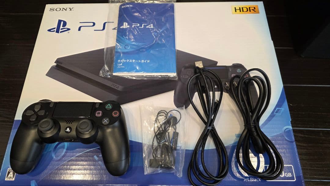 【使用時間極少ない】SONY PlayStation4 CUH-2200AB01