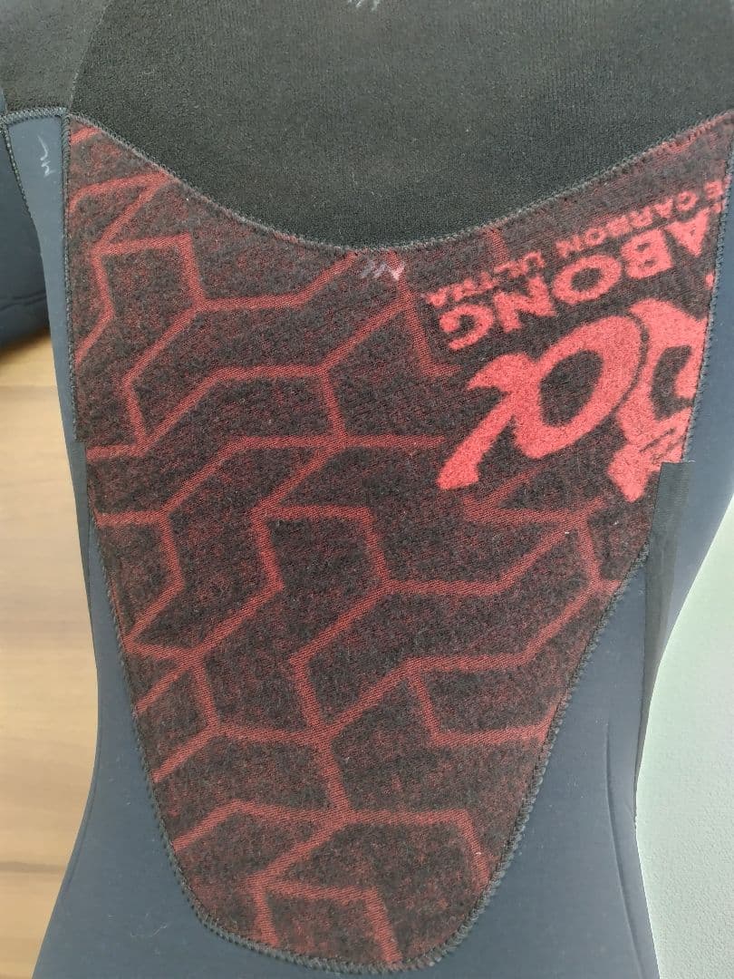 ビラボンセミドライ レディースMLサイズ新品、送料無料！