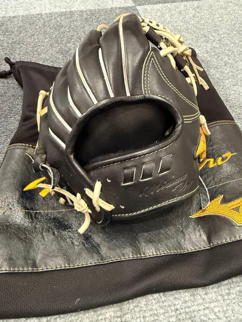 ミズノプロ 硬式内野手用 5DNA 黒 収納袋付き サイズ8