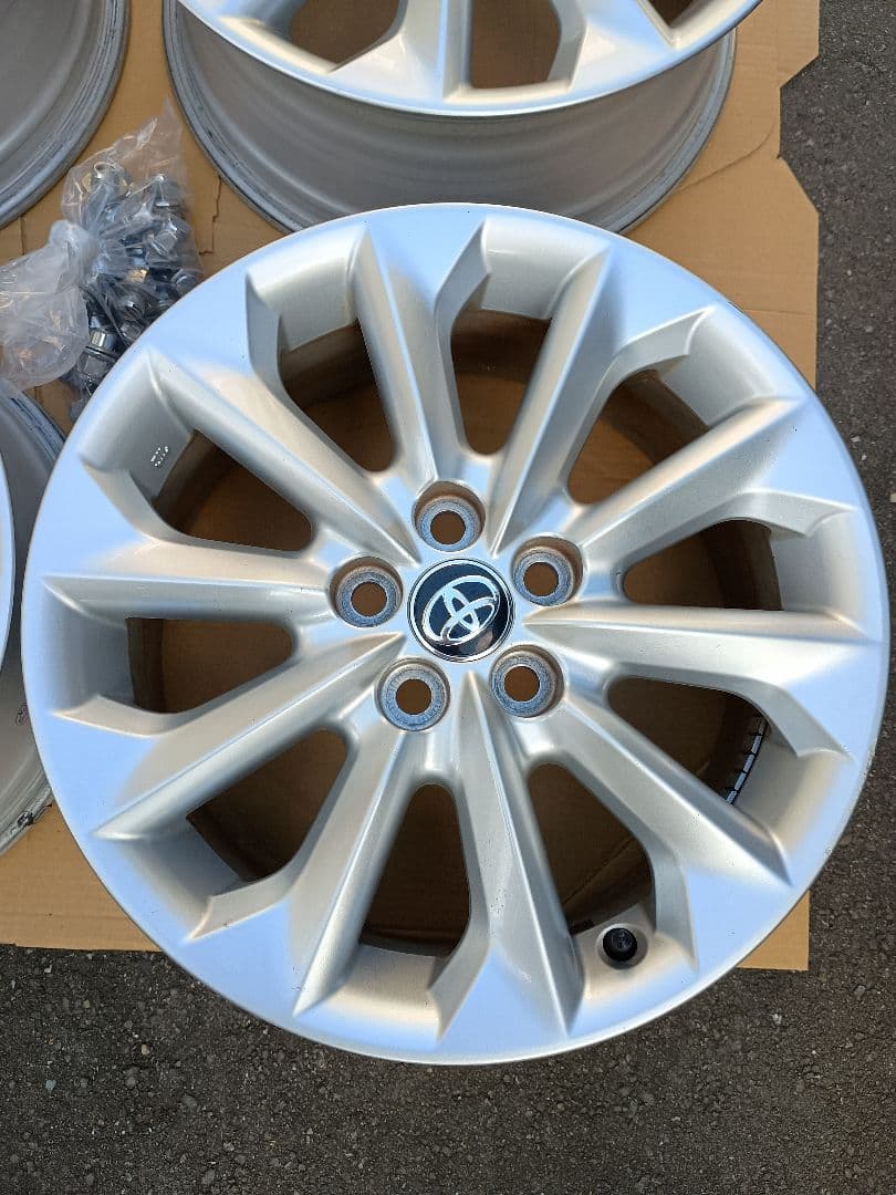 カローラ16インチ純正アルミホイール4本セットのうち２本分①