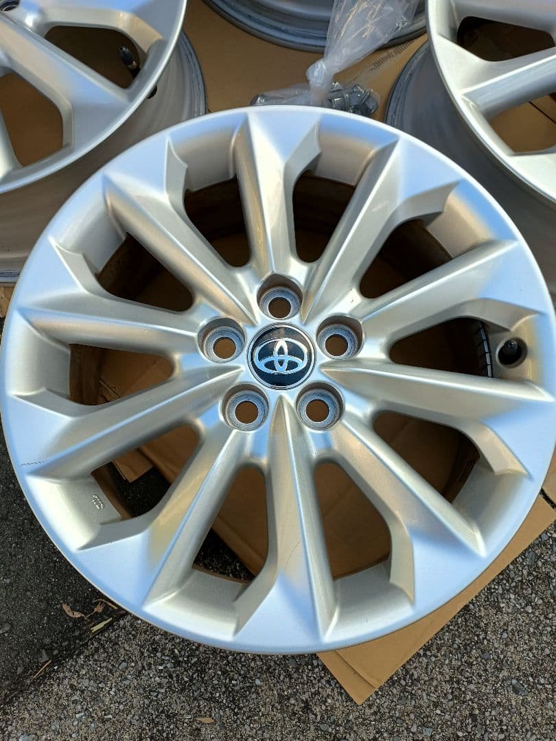 カローラ16インチ純正アルミホイール4本セットのうち２本分①