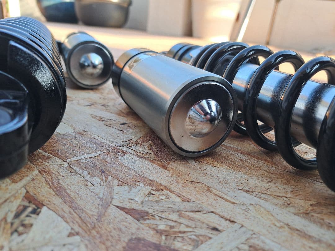 zrx1200daeg ブラックリミテッド　純正リアサスペンション