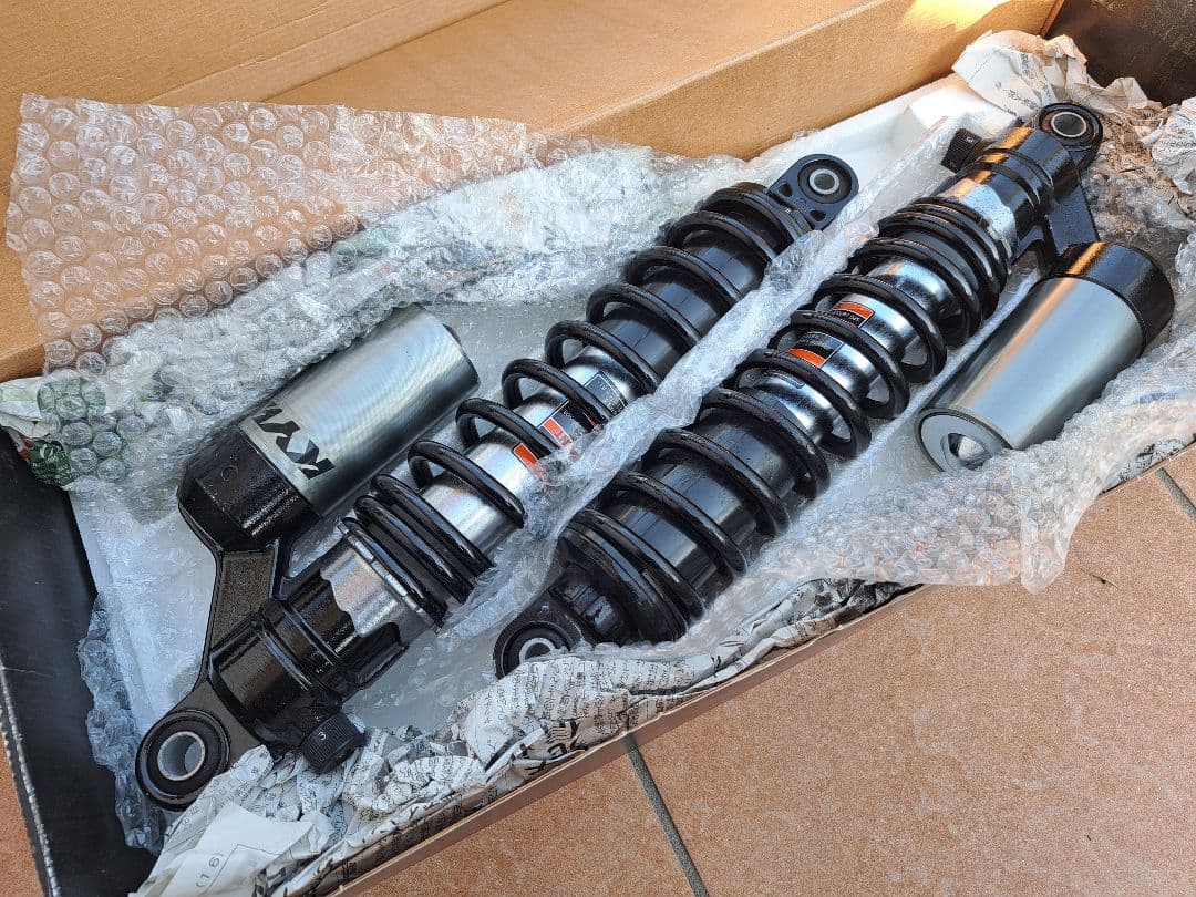 zrx1200daeg ブラックリミテッド　純正リアサスペンション