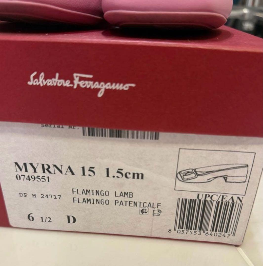 【ほぼ未使用‼️】Ferragamo MYRNA 15 フラットシューズ