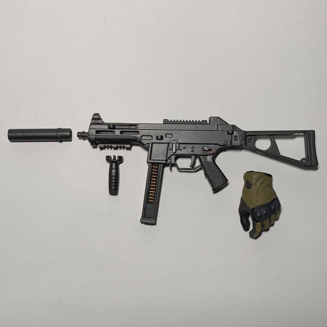 1/6カスタムフィギュア　ピアーズ・ニヴァンス　バイオハザード6