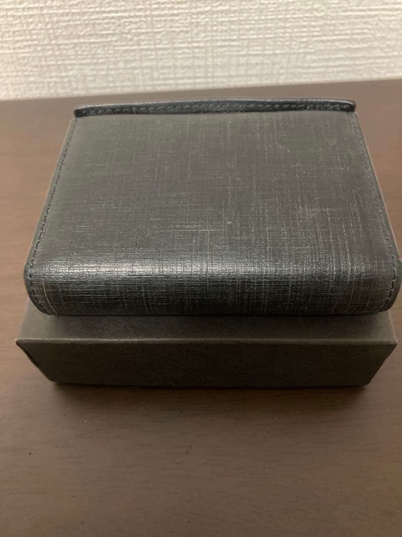 たそ　エムピウ ミッレフォッリエⅡ P25 クアドレッティ ネイビー