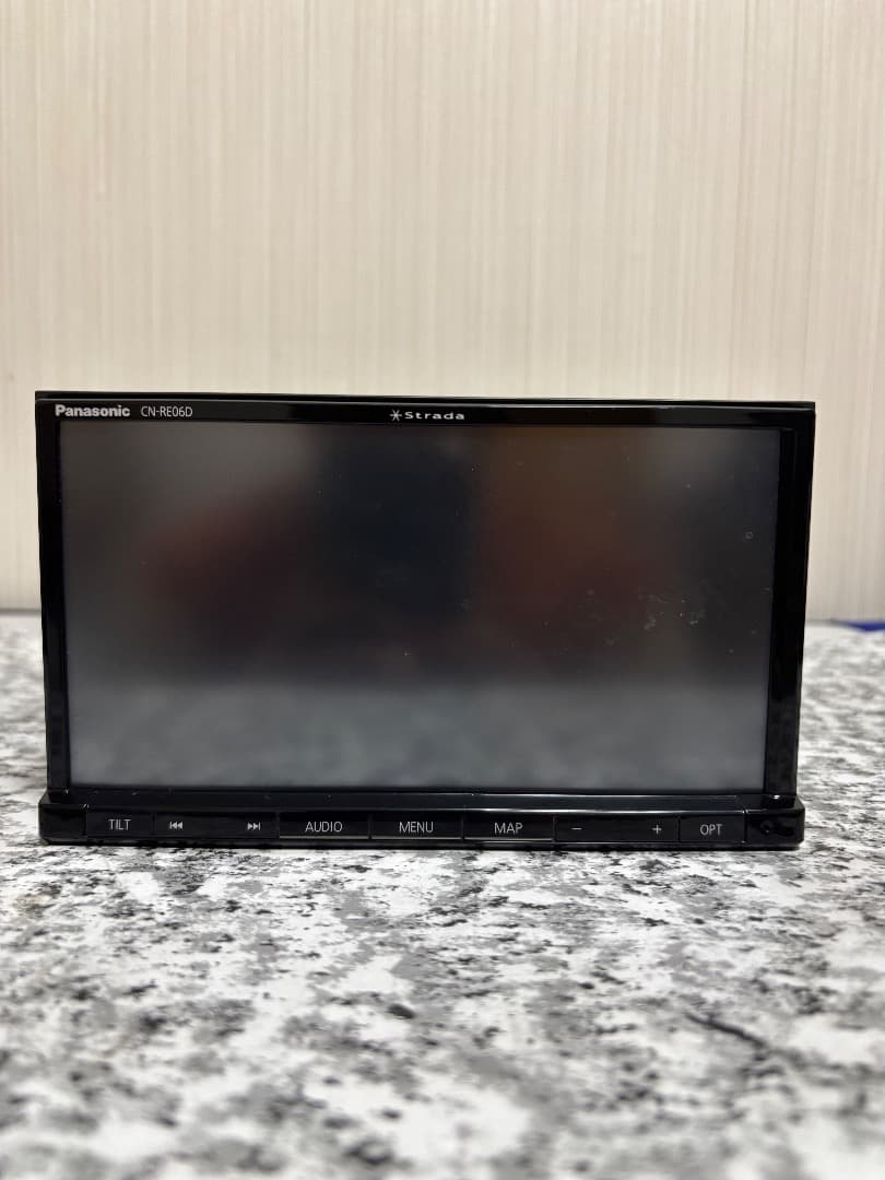 カーナビ CN-RE06D