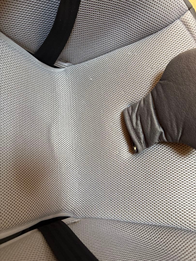 チャイルドシート　Combi THE S シリーズ　エッグショック　ISOFIX