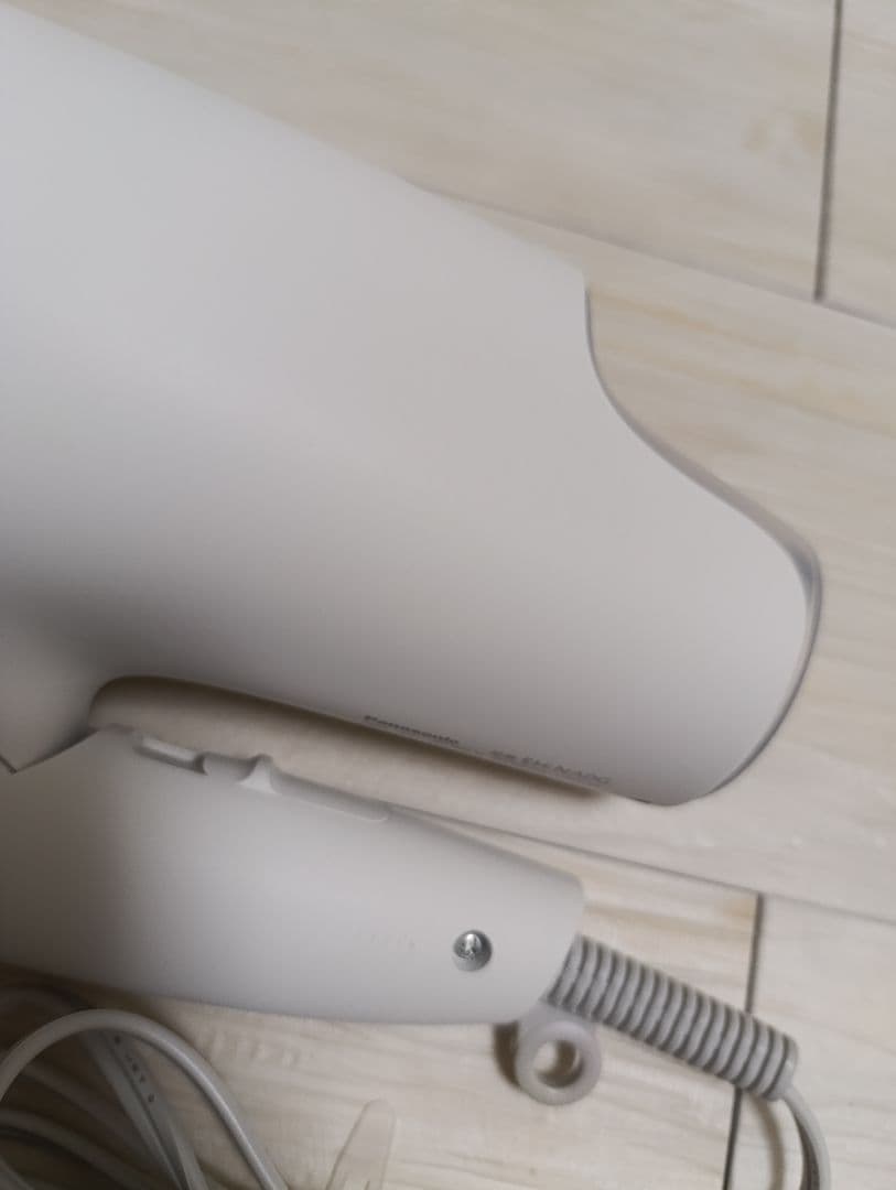 パナソニック ナノケア Panasonic EH-NA0G 21年製 WH 05