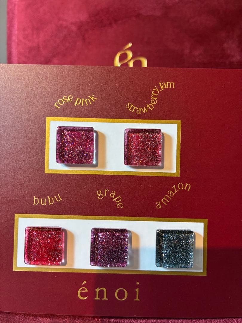 enoiコフレ限定カラー 5個、台紙セット