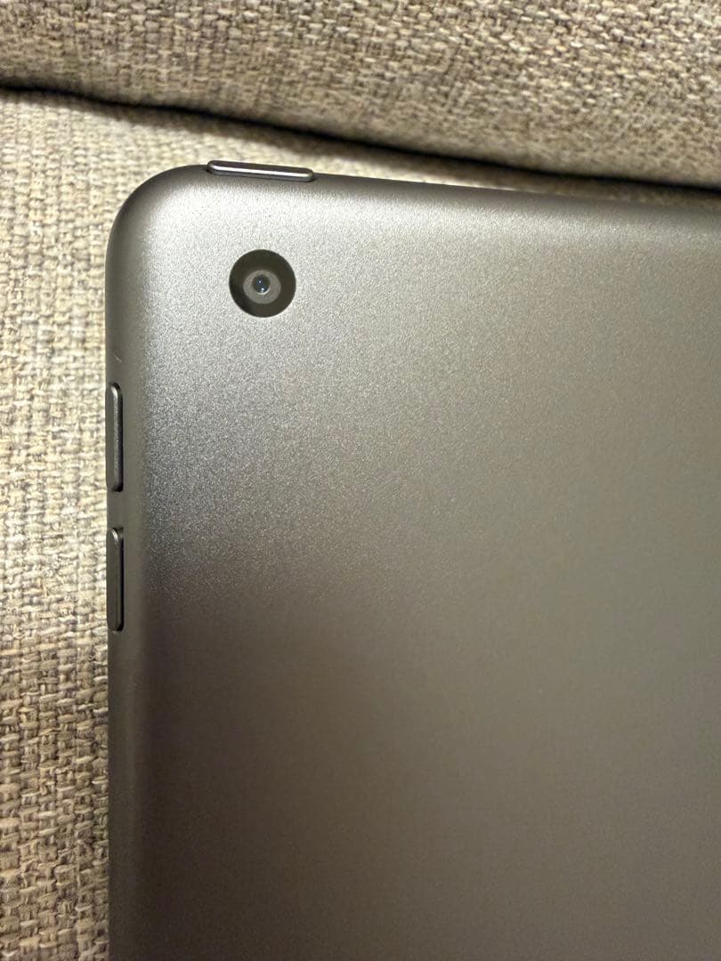 Apple iPad 第9世代 64GB SIMフリー 本体　スペースグレイ