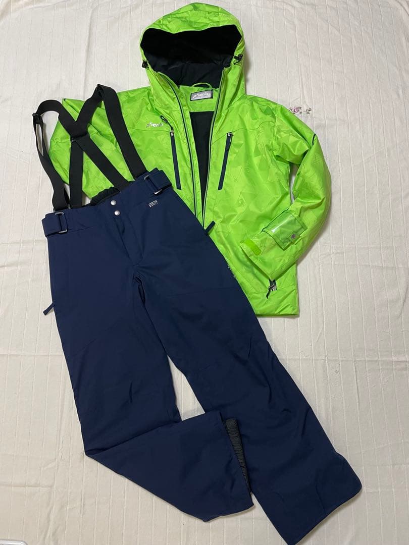 極美品phenix フード付きスキーウェアセットL 1回のみ！