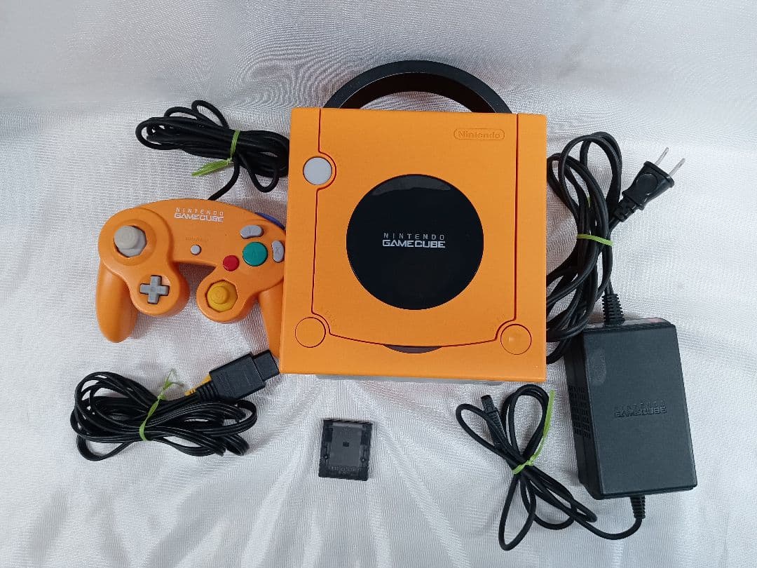 《TA670》NINTENDO GAMECUBE オレンジ