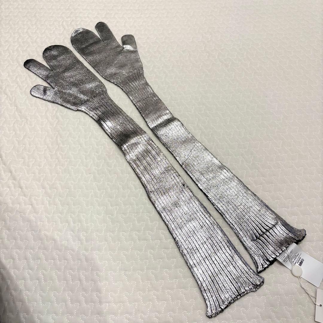 ☆新品☆MM6 マルジェラ 18AW アームカバー メタリックシルバー