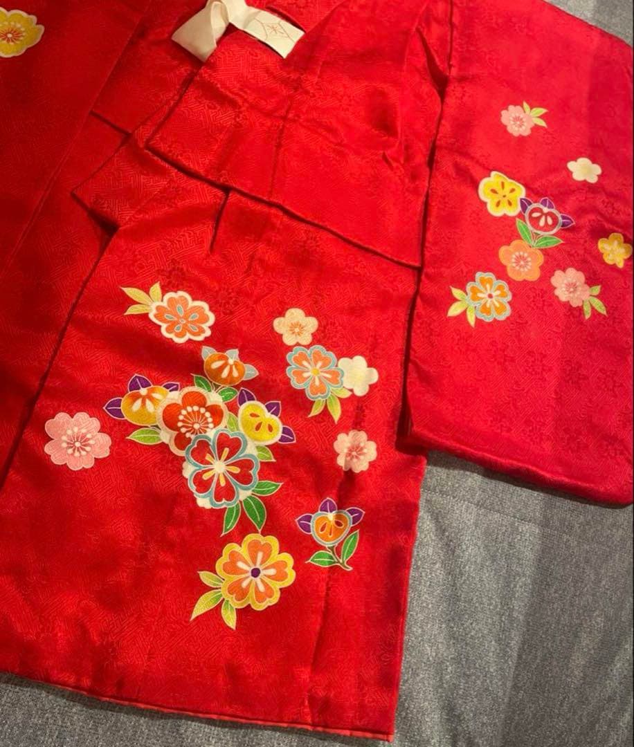 七五三　【新品: 被布+ 美品: 着物 】　千總　赤と白　紅白　花柄被布着　3歳