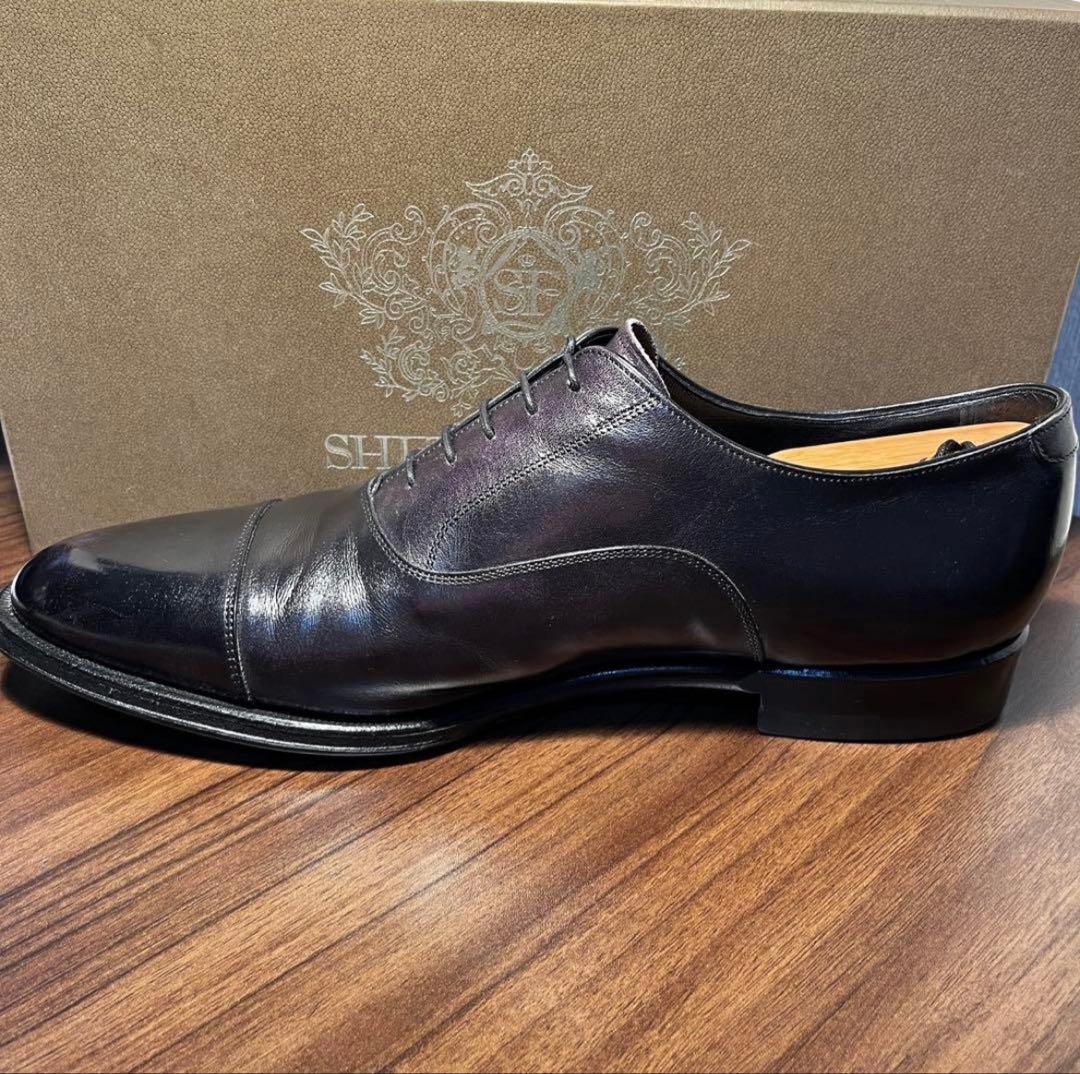 美品 SHETLANDFOX（シェットランドフォックス）内羽根式ストレートチップ