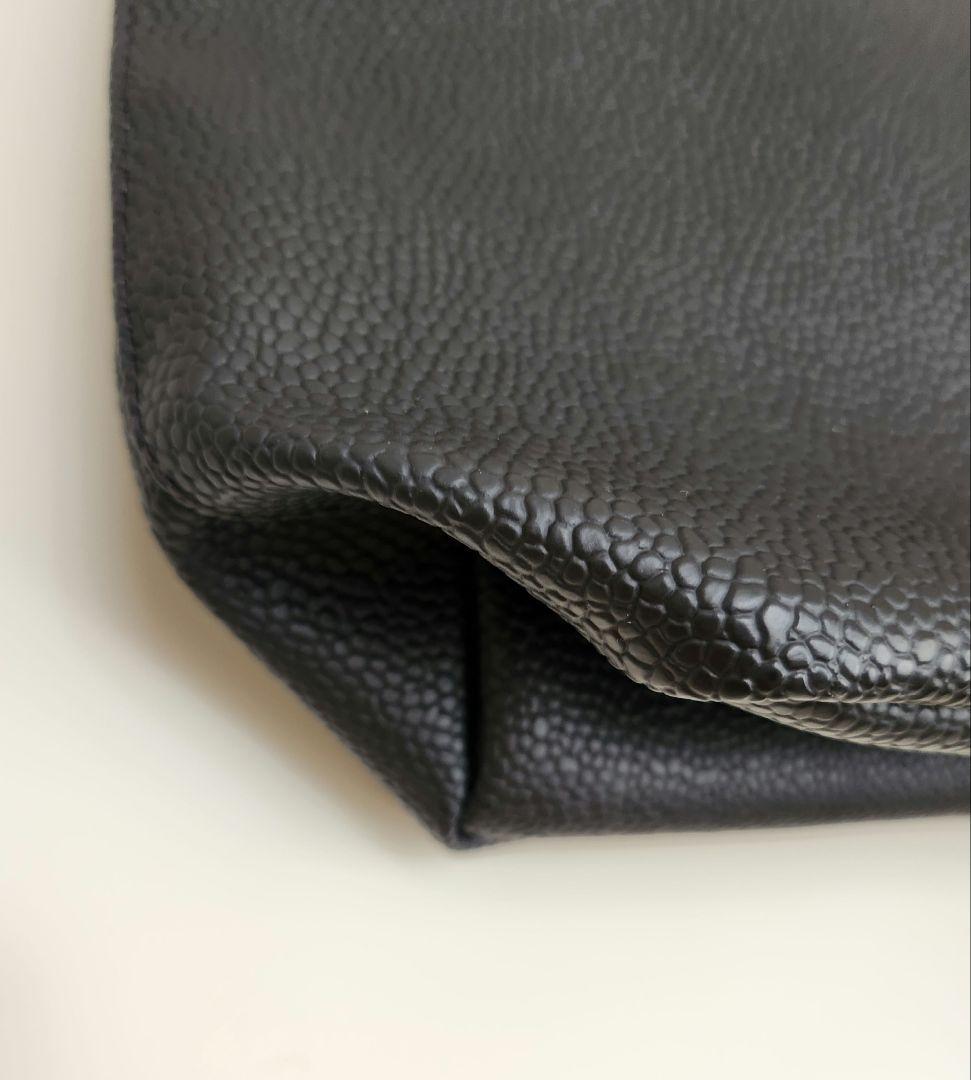 エルベシャプリエ　704GP ノワール/ノワール　黒