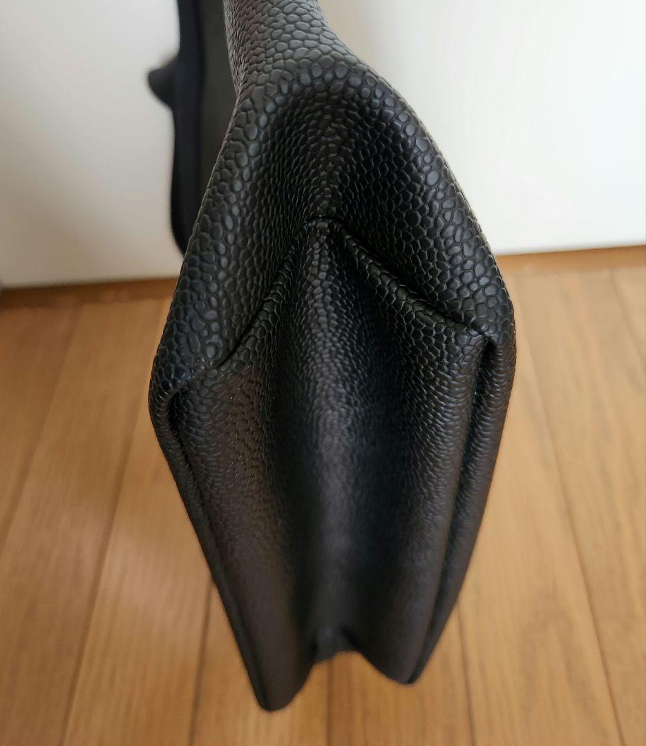 エルベシャプリエ　704GP ノワール/ノワール　黒