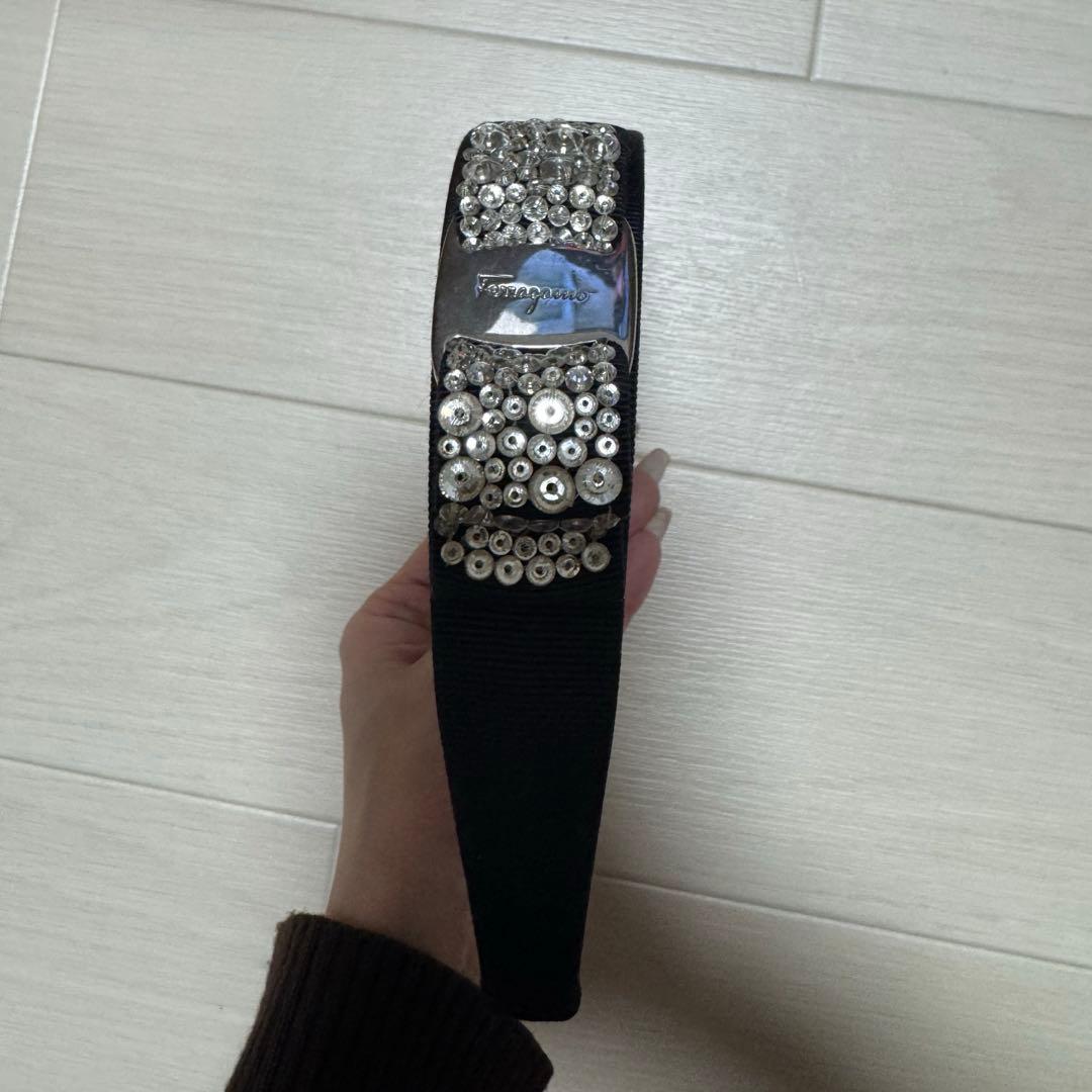 【値下げ】フェラガモ　カチューシャ　ビジュー