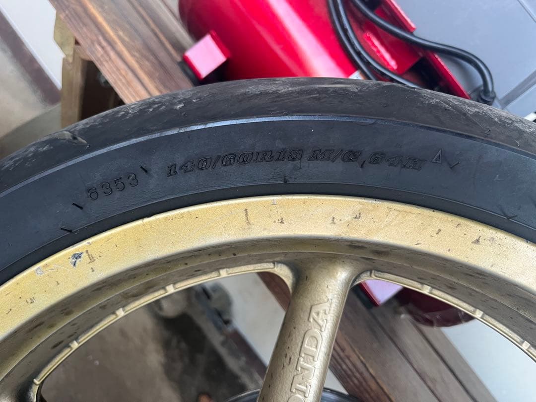 s*r様 89年式NSR250R（MC18）用 純正リア用マグテックホイール