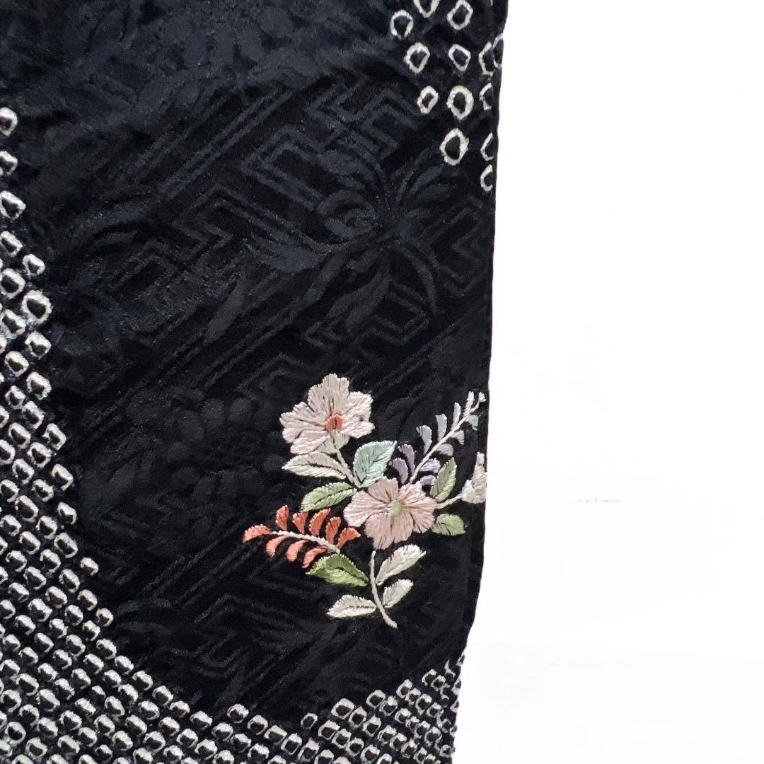 付け下げ　総絞り　刺繍　流水　花模様　花紗綾形地紋　紋無し　着物　103b d