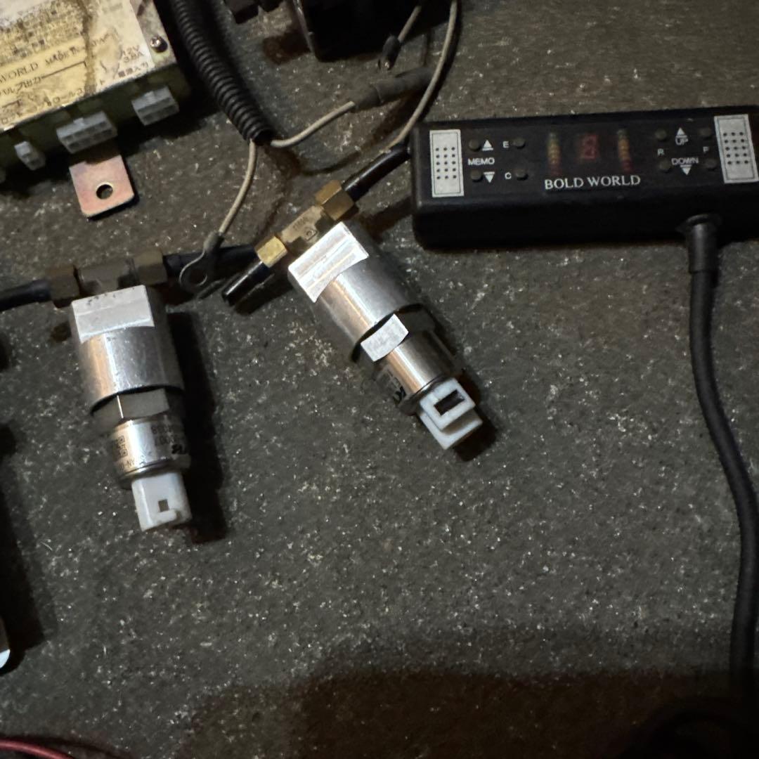 動作品 ボルドワールド プレステージシステム 電磁弁 エアサス