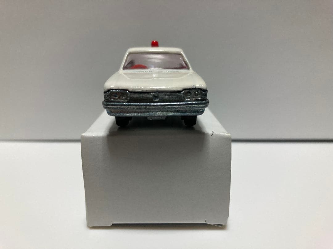 トミカ　日本製　クラウン　パトロールカー　1Aホイール　シール付き