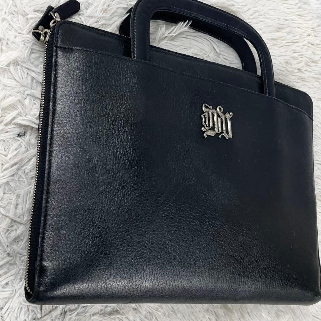 美品 ヴェルサーチ レザー ビジネスバッグ ロゴ型押し ファスナー ブラック