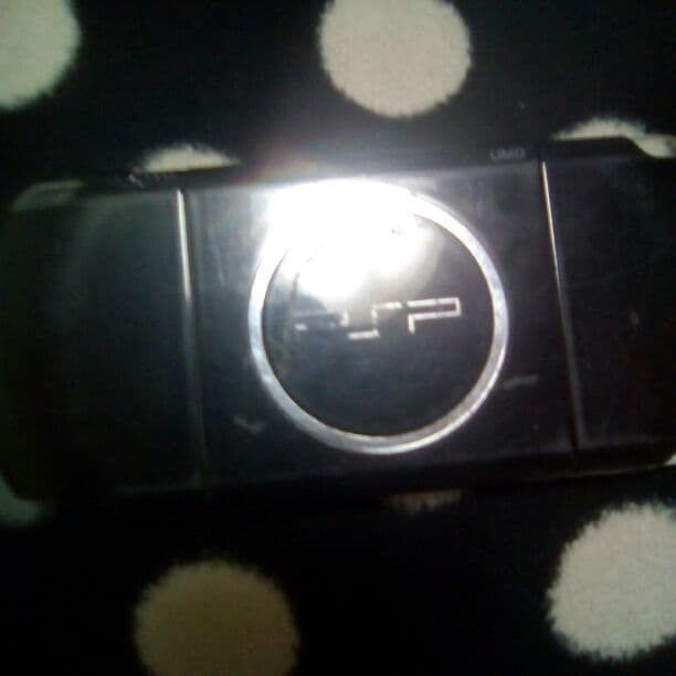 psp本体＋カセット3つ