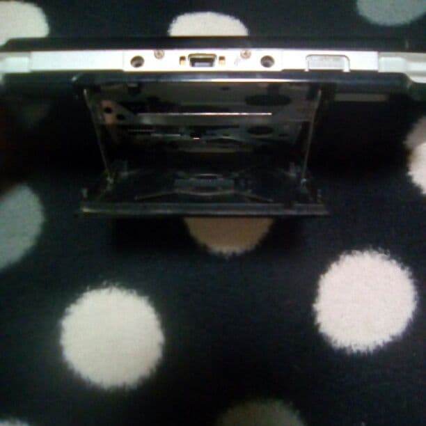 psp本体＋カセット3つ