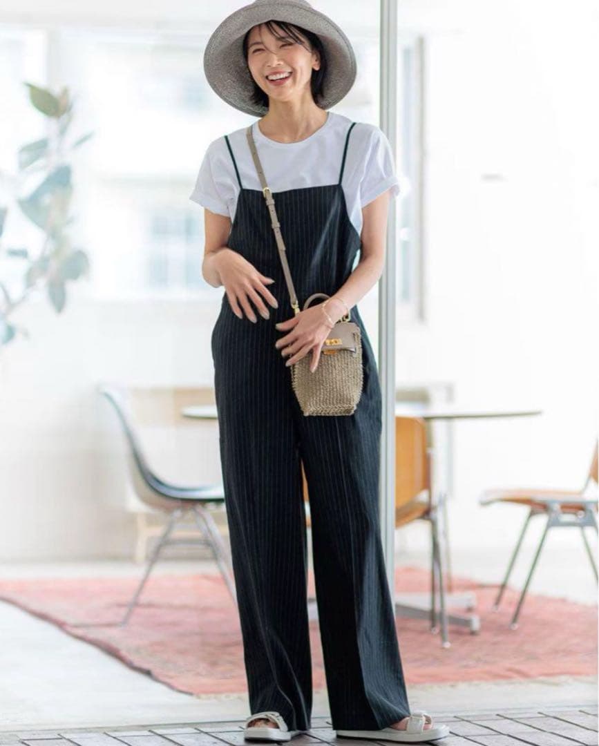 23区【CLASSY.6月号掲載/洗える】リネンレーヨンストレッチ サロペット