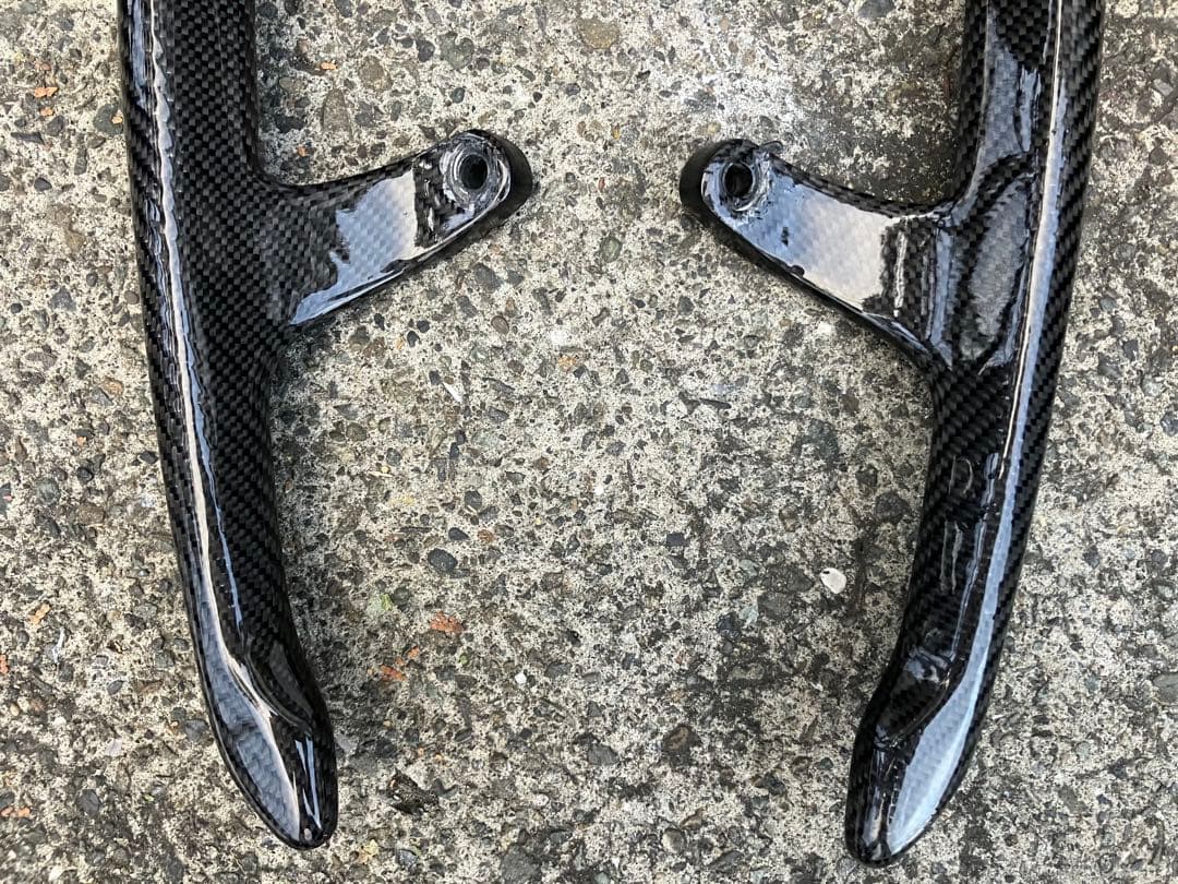 シグナスX5型純正カーボンタンデムバー 交換タイプ