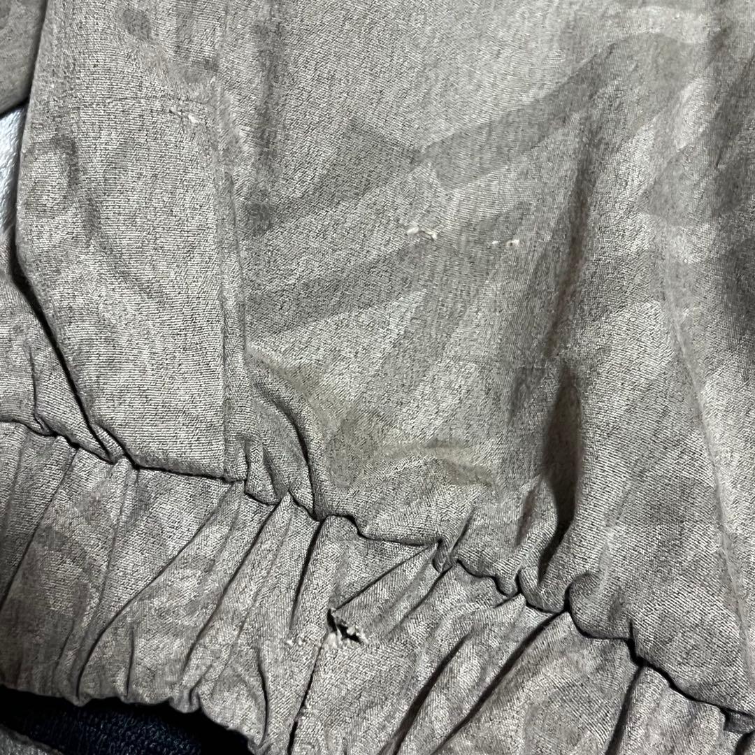 個性的　スキーウェア　上下　セットアップ　スノーウェア　総柄