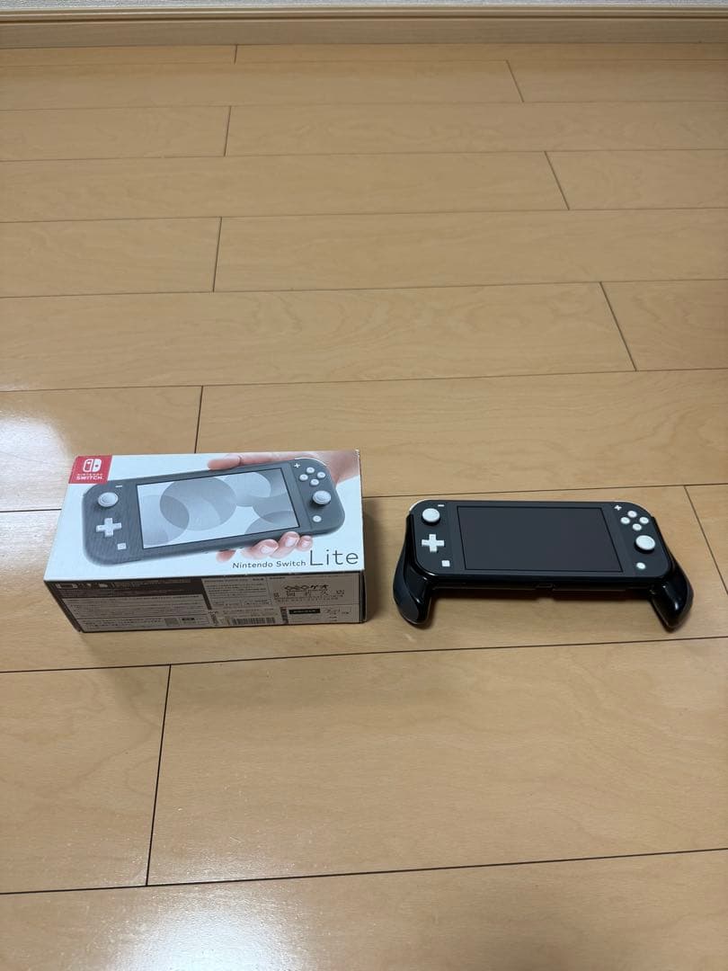 Nintendo Switch Lite ブラック 本体　ハンドルカバー付き