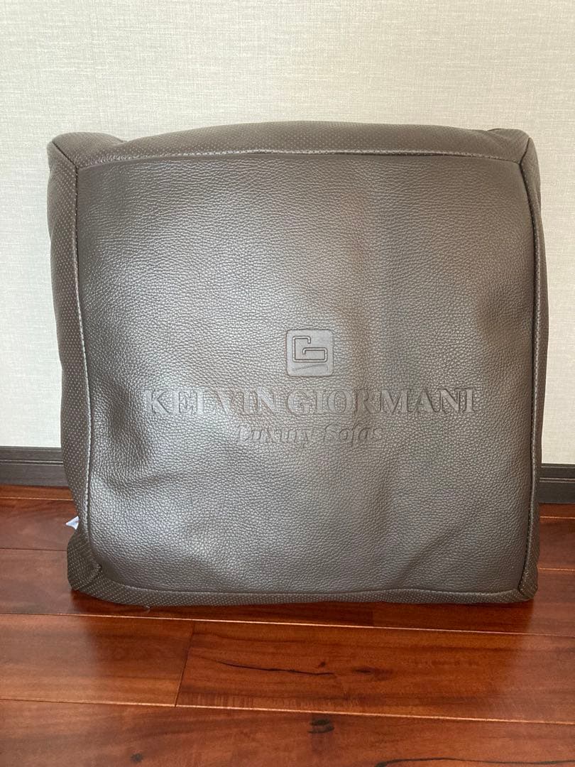 ケルヴィンジョルマーニ レザークッション セット　ブラウン