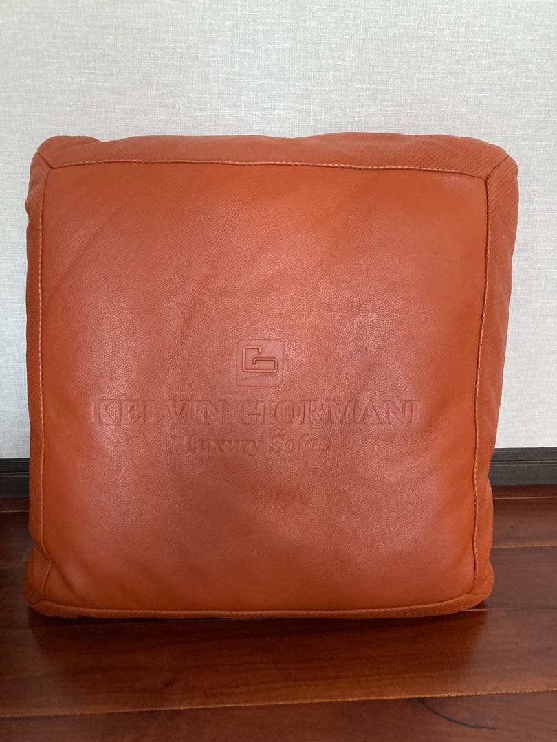 ケルヴィンジョルマーニ レザークッション セット　ブラウン