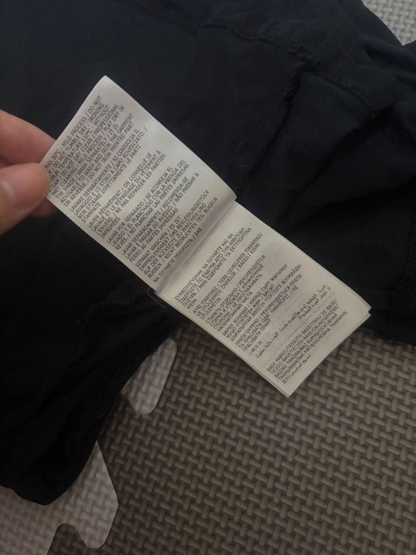 MONCLER ブラック 半袖Tシャツ　ビッグロゴ