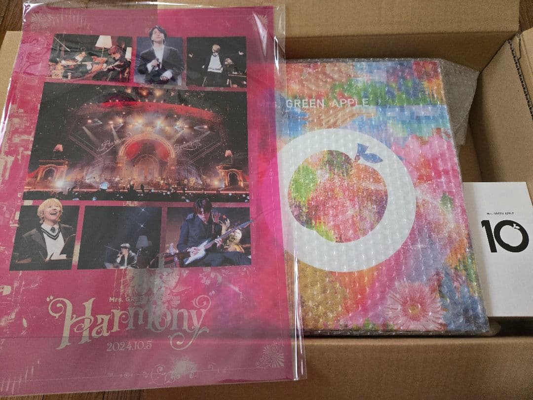 Mrs. GREEN APPLEの10周年記念ボックスセットCD・Blu-ray