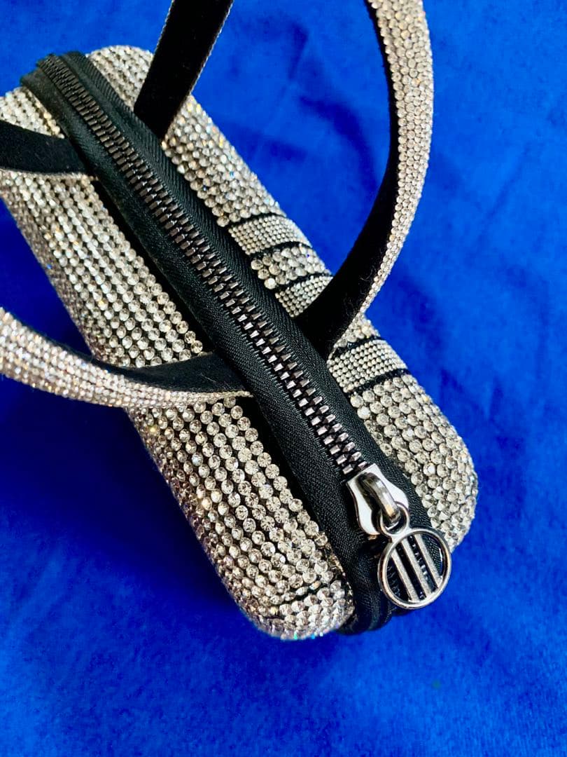 アディダス　adidas ラインストーンクラッチバッグ　完売品