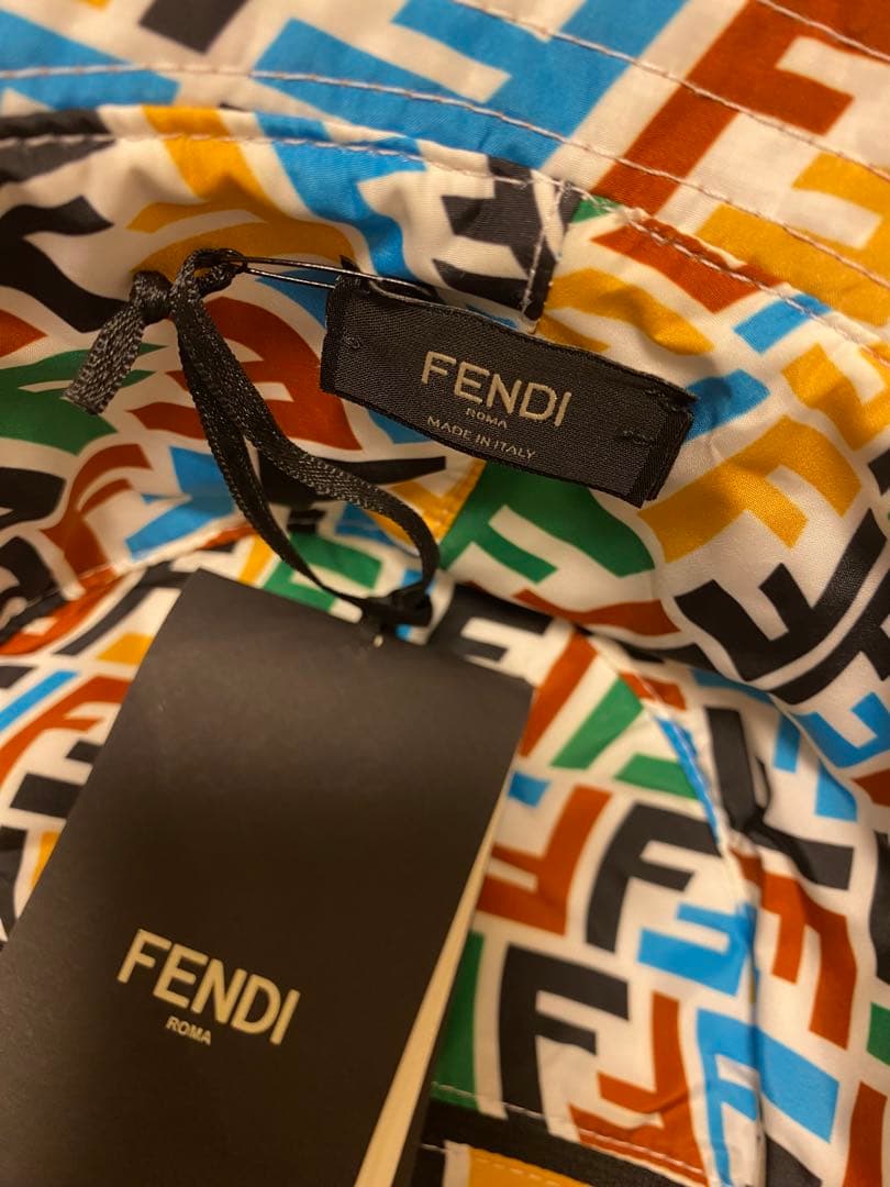 【新品未使用】FENDI フェンディ バケットハット リバーシブル