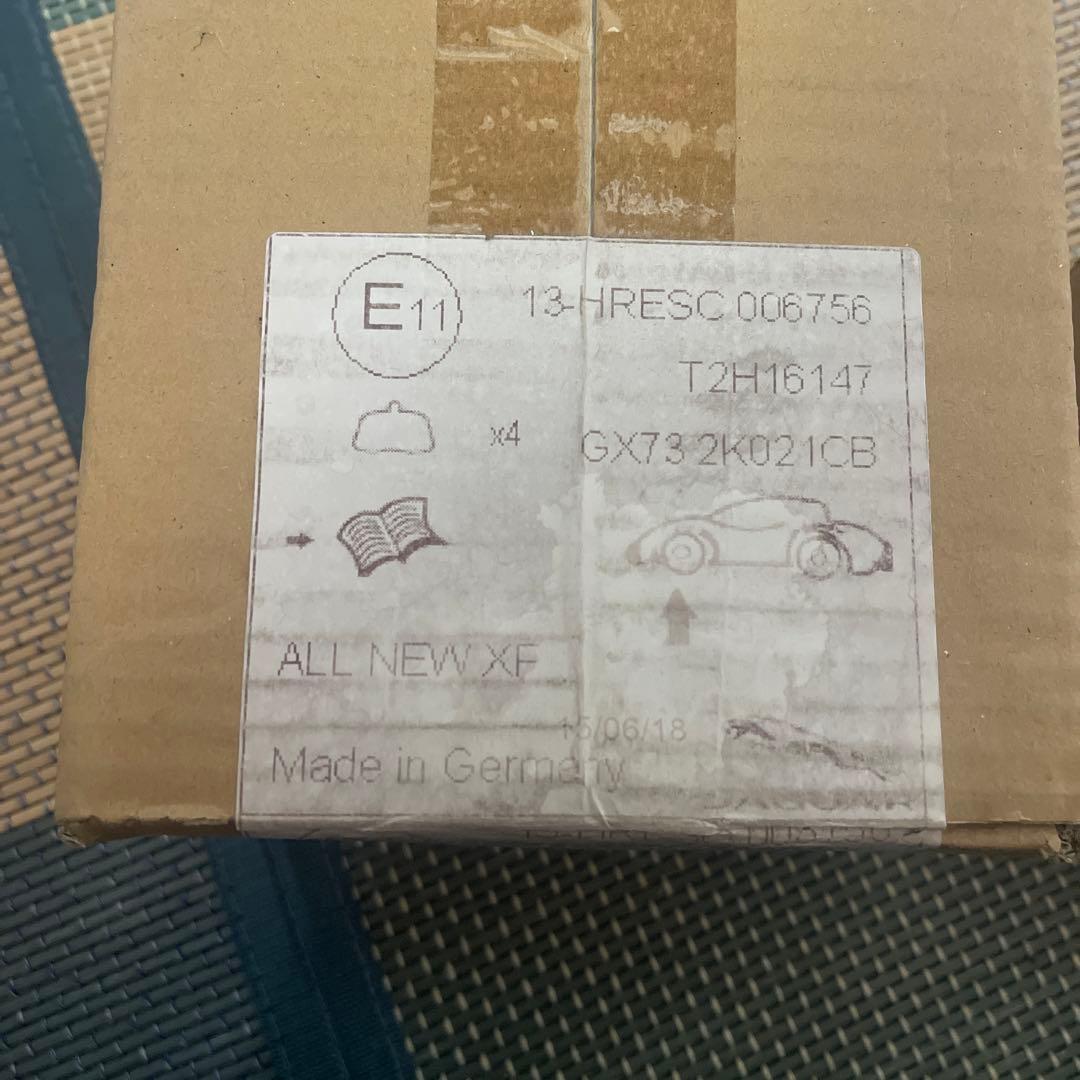 ジャガー　F-Pace 純正フロント&リアブレーキパッド