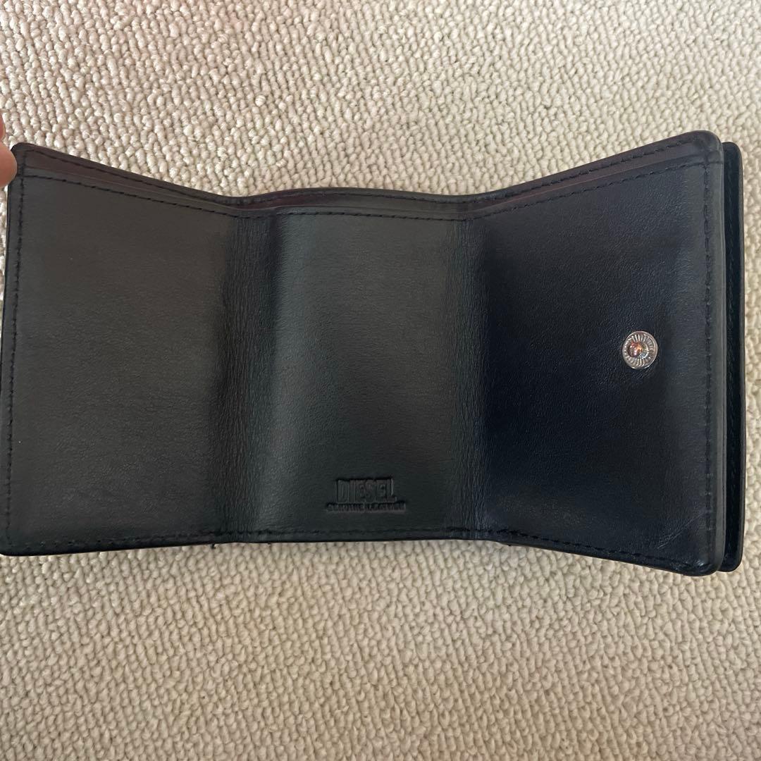 き*に様 DIESELレザー 三つ折り財布 (箱付き)