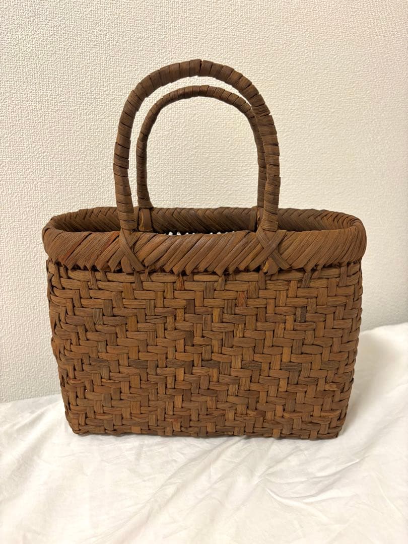 M*O様 特価❗️山葡萄 かごバッグ 未使用品 かご 籠 山ぶどう 職人 手編み