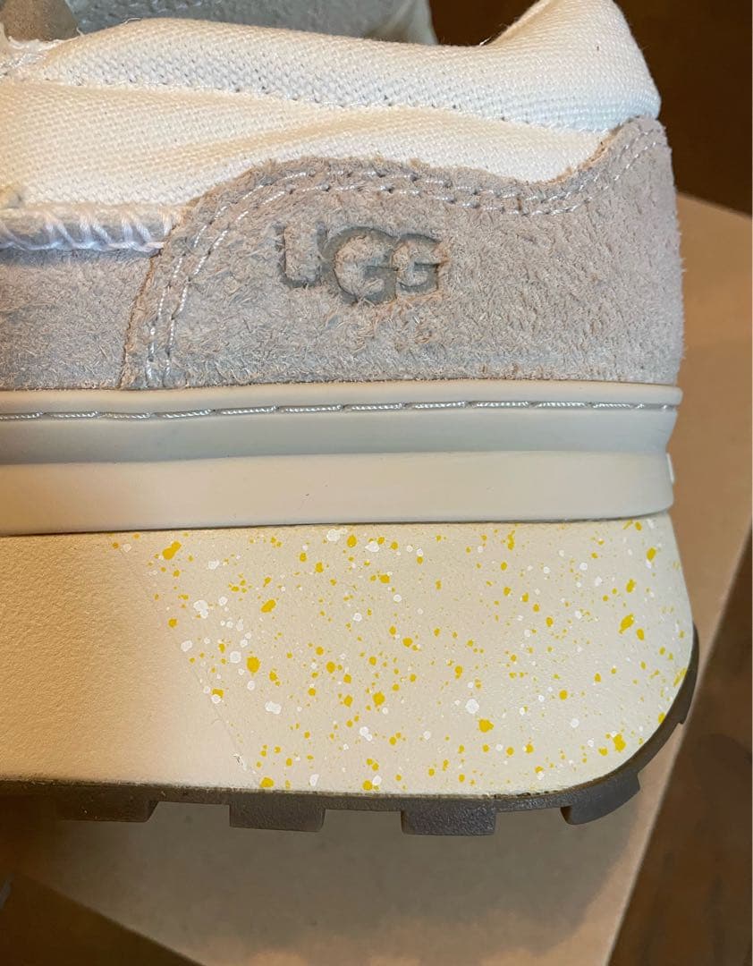 UGG プラットフォームスニーカー ホワイト/ベージュ
